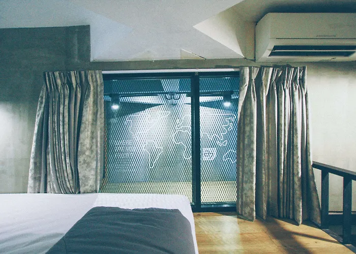 Hostel A7 Hidden *