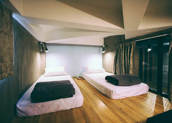 Hostel A7 Hidden *